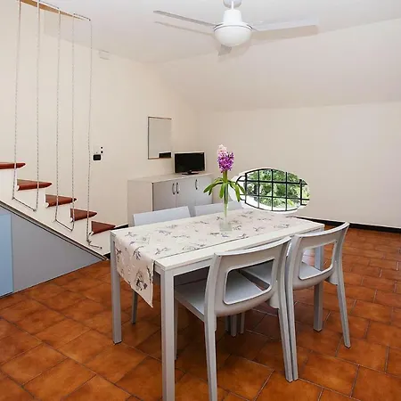 Marina Ili01391 Cyb Apartment